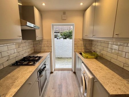 Gratwicke Road, Worthing, BN11 2 bedroom ground floor flat to rent - Photo 4