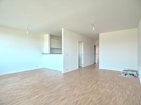 Appartement met twee slaapkamers in Etterbeek - Photo 2