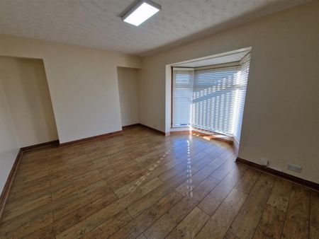 Millwood Street, Manselton, SA5 9JZ, Swansea - Photo 2