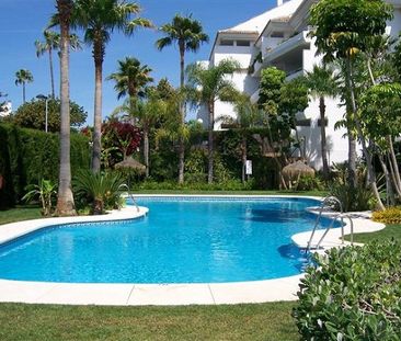 Middle Floor Apartment · Guadalmina Baja - Photo 3