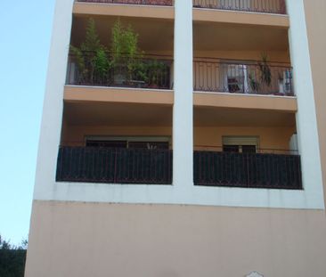 Location appartement 2 pièces, 50.94m², Hyères - Photo 1