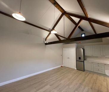 2 bedroom barn conversion to rent - Photo 6