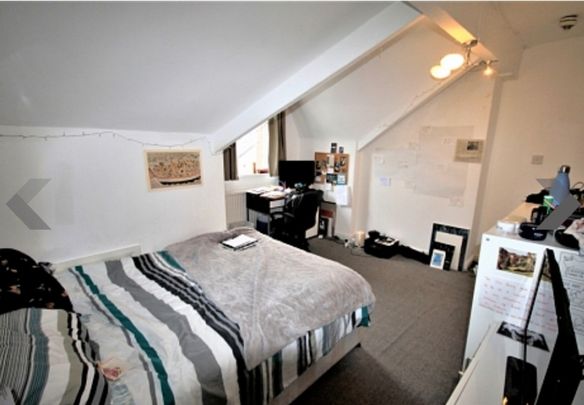 5 Bed - 37 Hartley Crescent, Woodhouse, Leeds - LS6 2LL - Student - Photo 1