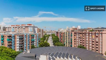 3 room luxury Apartment for rent in Barcelona, Catalonia - Photo 4