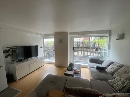 2 Bed Flat, Birmingham, B1 - Photo 2