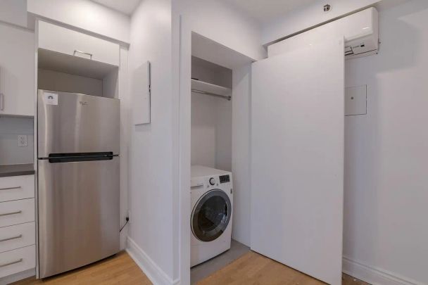 25 Avenue des Pins — Studio - unit 323 - Photo 1