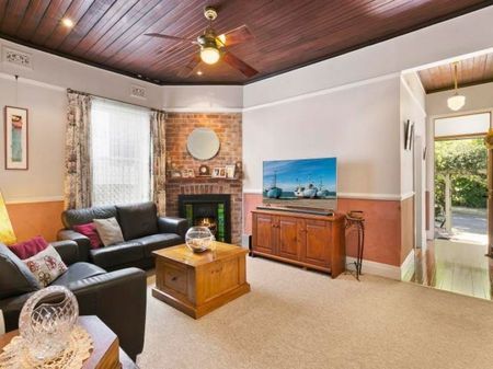 70 Barton Street, Mayfield NSW 2304 - Photo 4