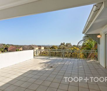 Large Family Home with Stunning Adelaide Views - Photo 6