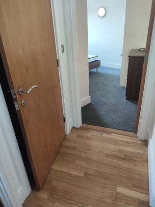 2 Bed Flat, Raphael House, IG1 - Photo 1