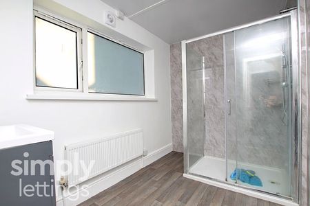 1 Bed property for rent - Photo 5