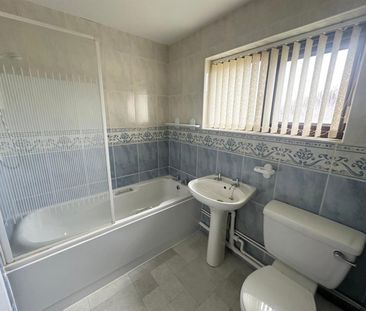 3 bedroom House To Let - Photo 6