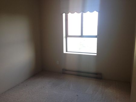 17 Eldon Hall Place - Unit 605 - 2 bed, 1 bath - Photo 3