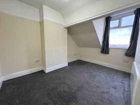 Marton Drive, Blackpool, FY4 3DE - Photo 2