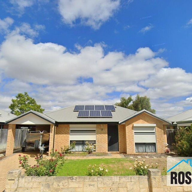 Spacious 4-Bedroom Home with Park Views - Photo 1