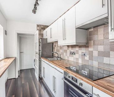 Denzil Road, Guildford, GU2 - Photo 6