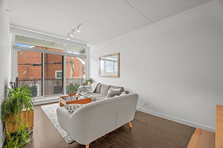 For Lease - 588 Annette Street Unit# 205, Toronto, Ontario - Photo 3