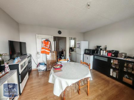 Location Appartement 2 pièces 41m² MONTAUBAN 82000 - Photo 2