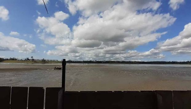 Seaview - Flatmate Rooms available - Photo 1