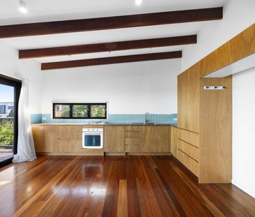 Elevated Coastal Home – Walk to Yaroomba Beach - Photo 6