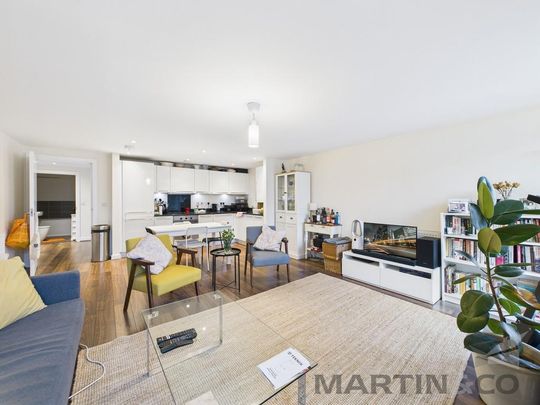 2 bedroom flat to rent - Photo 1