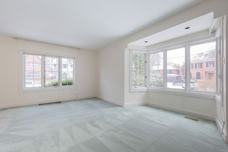 For Lease - 24 Douglas Crescent, Toronto, Ontario - Photo 2