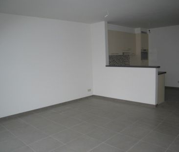 Appartement met 2 slks en ruim terras in centrum Tienen - Photo 4