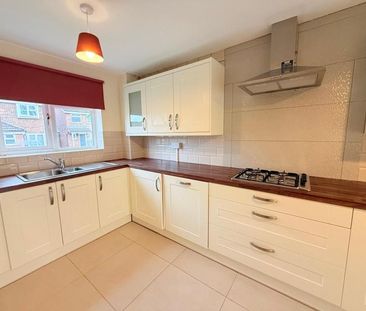 3 bedroom detached house to rent - Photo 3