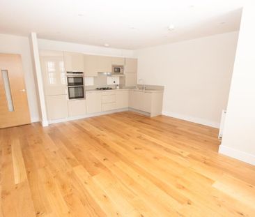 2 bedroom apartment to rent - Photo 2