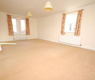 2 bedroom Two Bedroom Ground Floor Apartment to rent - Photo 6