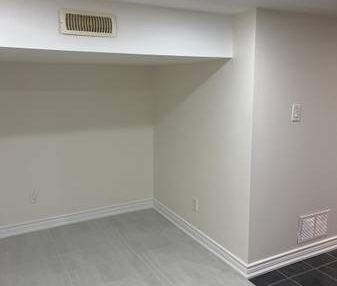 1 Bedroom Basement Apartment in Downtown Toronto - All Inclusive - Photo 2