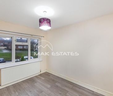 3 bedroom semi-detached house to rent - Photo 3