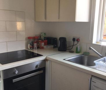 Studio to rent - Photo 4