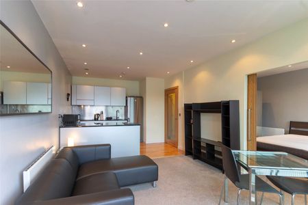 2, Quayside Lofts, 58 Close, Newcastle Upon Tyne, NE1 3RJ - Photo 3