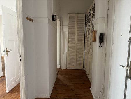 Großzügig geschnittene Balkon-Wohnung im grünen Berliner Süden, in Lankwitz ***EBK***Wannenbad***Parkett/Dielen*** - Photo 4