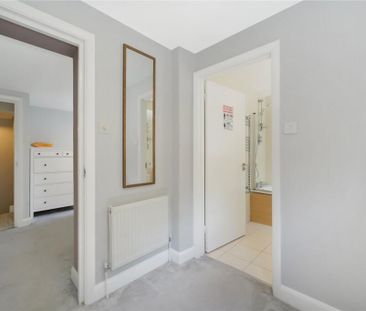 2 Bed Flat, Chatsworth Road, NW2 - Photo 2