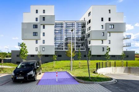 Prostorný byt 1+kk s terasou a předzahrádkou, 41 m - Photo 3
