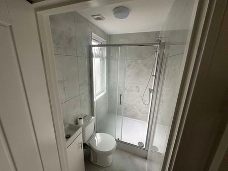 Scotland Green Road Room 3 - Photo 3