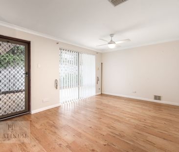 Privacy and Convenience in the Heart of Como - Photo 4