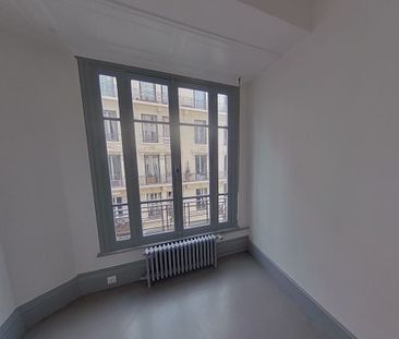Appartement T2 A Louer - Lyon 2eme Arrondissement - 38.57 M2 - Photo 1