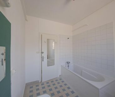 Location Appartement 3 pièces 77m² TOURS 37000 - Photo 2