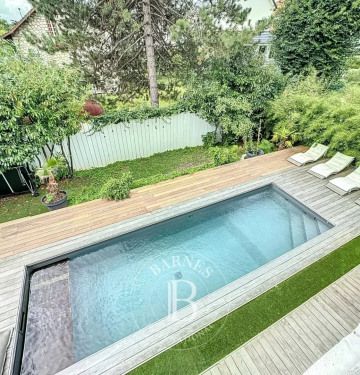 Maison • La Varenne - Photo 1