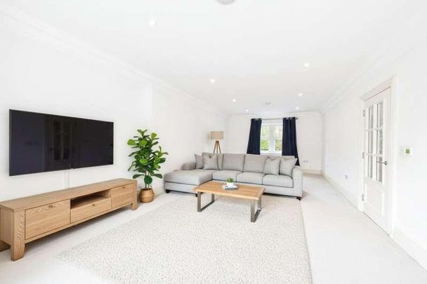 Mill Lane, Maidenhead, Berkshire, SL6 - Photo 1