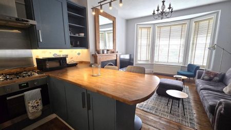 2 bedroom apartment to rent - Photo 2
