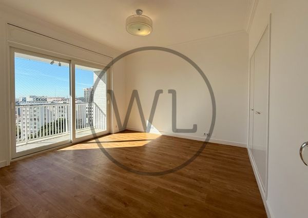 Apartamento T5+1 em Lisboa