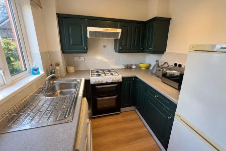 2 bedroom apartment to rent - Photo 5