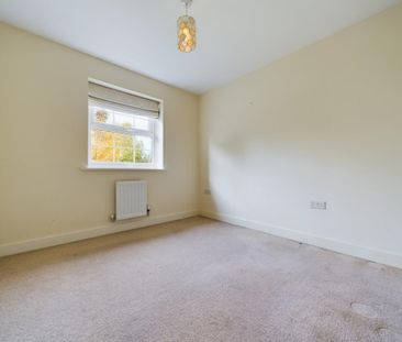 4 bedroom detached house to rent - Photo 3