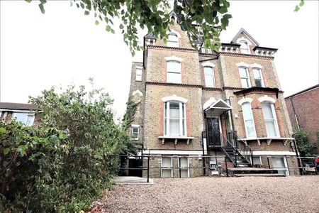 Warminster Road, London, SE25 - Photo 2