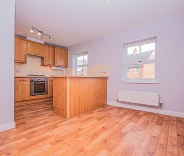 3 bedroom end of terrace house - Photo 5