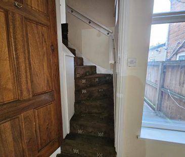 3 bedroom terraced house to rent - Photo 2