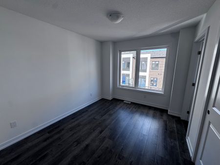 For Lease - 227 Burke Street, Hamilton, Ontario - Photo 3